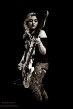 Priscila Serrano, Live 1